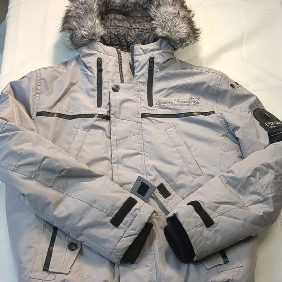 Point Zero 55 Series Canadian Collection Faux Fur Hooded Jacket Men's XS Lt Grey - Picture 13 of 16